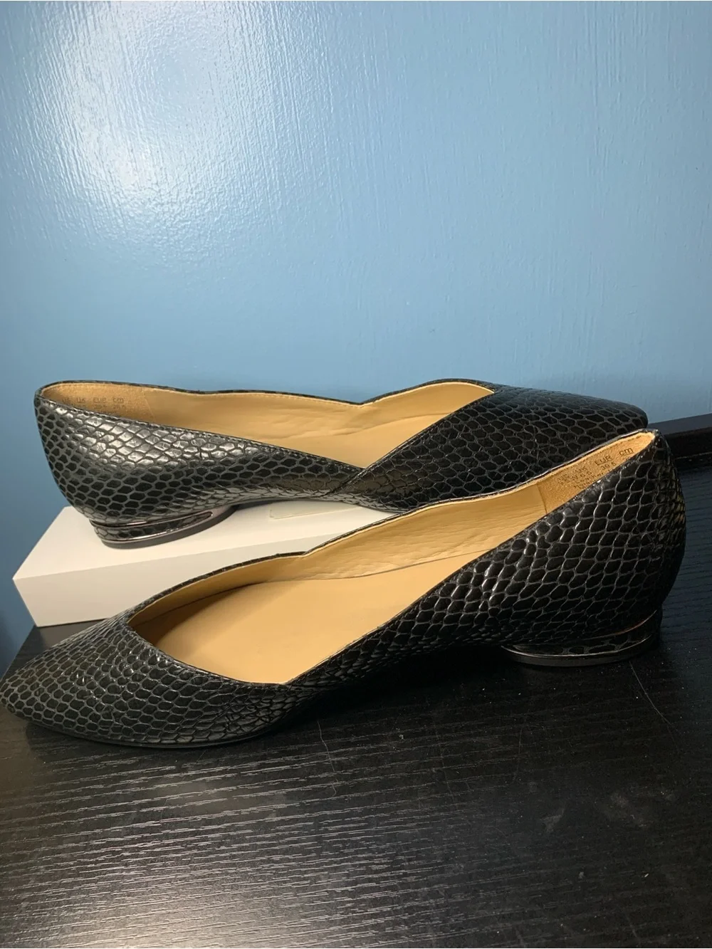 Naturalizer Black Snake-Embossed Pointed Toe Flats
